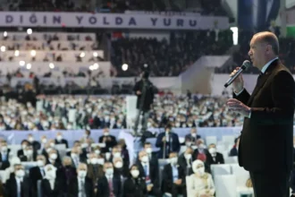 Düzen, Rejim, İktidar: Neye Karşı Mücadele Ediyoruz?